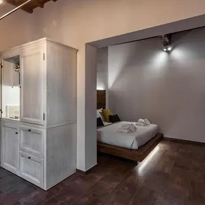 https://oro-nero.it-tuscanyhotel.com
